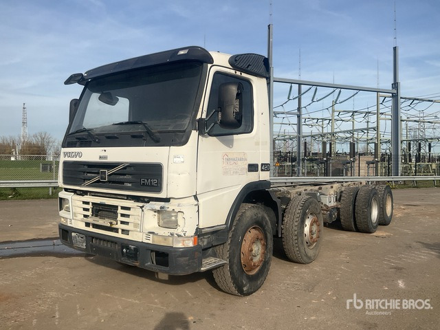 1999 Volvo FM12 8x4 Twin-Steer Cab and Chassis - Грузовик-шасси: фото 2 1999 Volvo FM12 8x4 Twin-Steer Cab and Chassis - Грузовик-шасси: фото 2