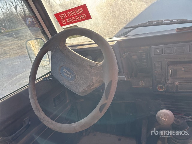 2010 Land Rover Defender 4x4 (Inoperable) Pickup - Пикап: фото 5 2010 Land Rover Defender 4x4 (Inoperable) Pickup - Пикап: фото 5