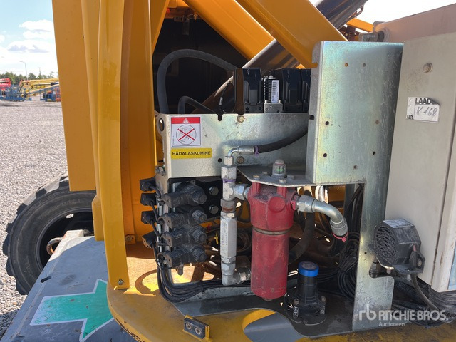 2012 Haulotte HA20PX 4WD Diesel Articulating Boom Lift - Коленчатый подъемник: фото 5 2012 Haulotte HA20PX 4WD Diesel Articulating Boom Lift - Коленчатый подъемник: фото 5