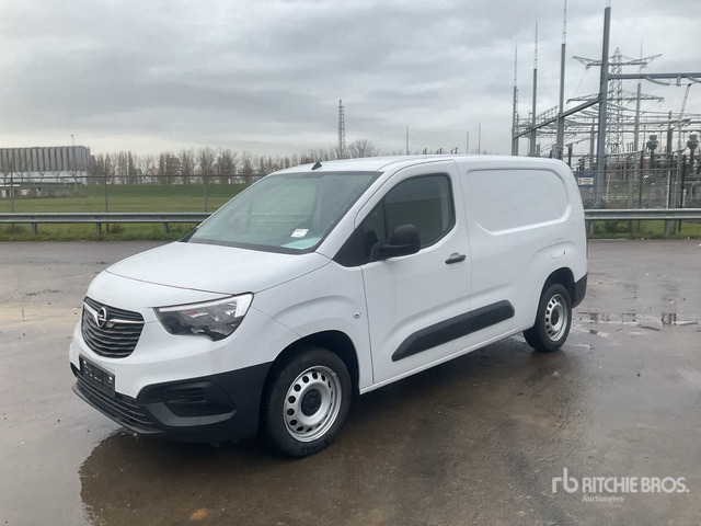 2023 Opel Combo Passenger Van - Микроавтобус, Пассажирский фургон: фото 1 2023 Opel Combo Passenger Van - Микроавтобус, Пассажирский фургон: фото 1