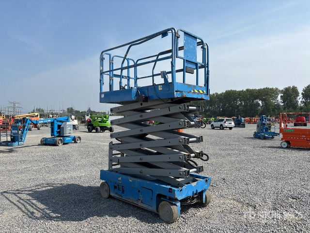 Genie GS-4047 Scissor Lift - Ножничный подъемник: фото 4 Genie GS-4047 Scissor Lift - Ножничный подъемник: фото 4