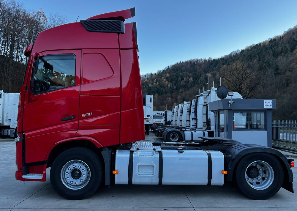 Volvo FH // Standard // 2018 // Duże zbiorniki // Klima postojowa // Radary // Idealny ! - Тягач: фото 5 Volvo FH // Standard // 2018 // Duże zbiorniki // Klima postojowa // Radary // Idealny ! - Тягач: фото 5