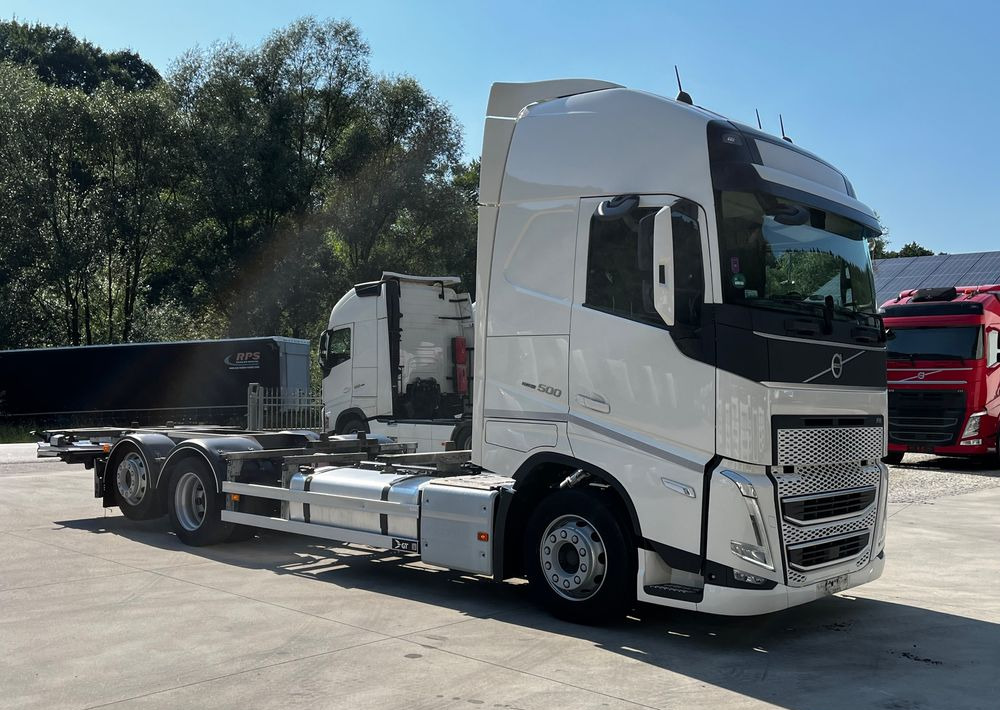 Volvo FH500 BDF 6x2 // Dolny zaczep // Euro 6 motor ! // New Face // XXL Cab // - Грузовик-шасси: фото 2 Volvo FH500 BDF 6x2 // Dolny zaczep // Euro 6 motor ! // New Face // XXL Cab // - Грузовик-шасси: фото 2