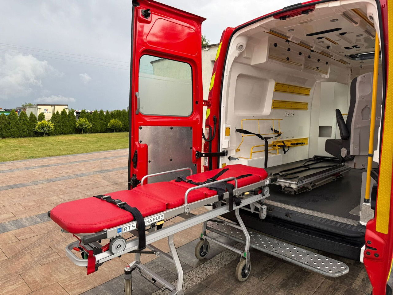 Машина скорой помощи Renault Master 2016 Rok Ambulans Karetka Pogotowie: фото 14