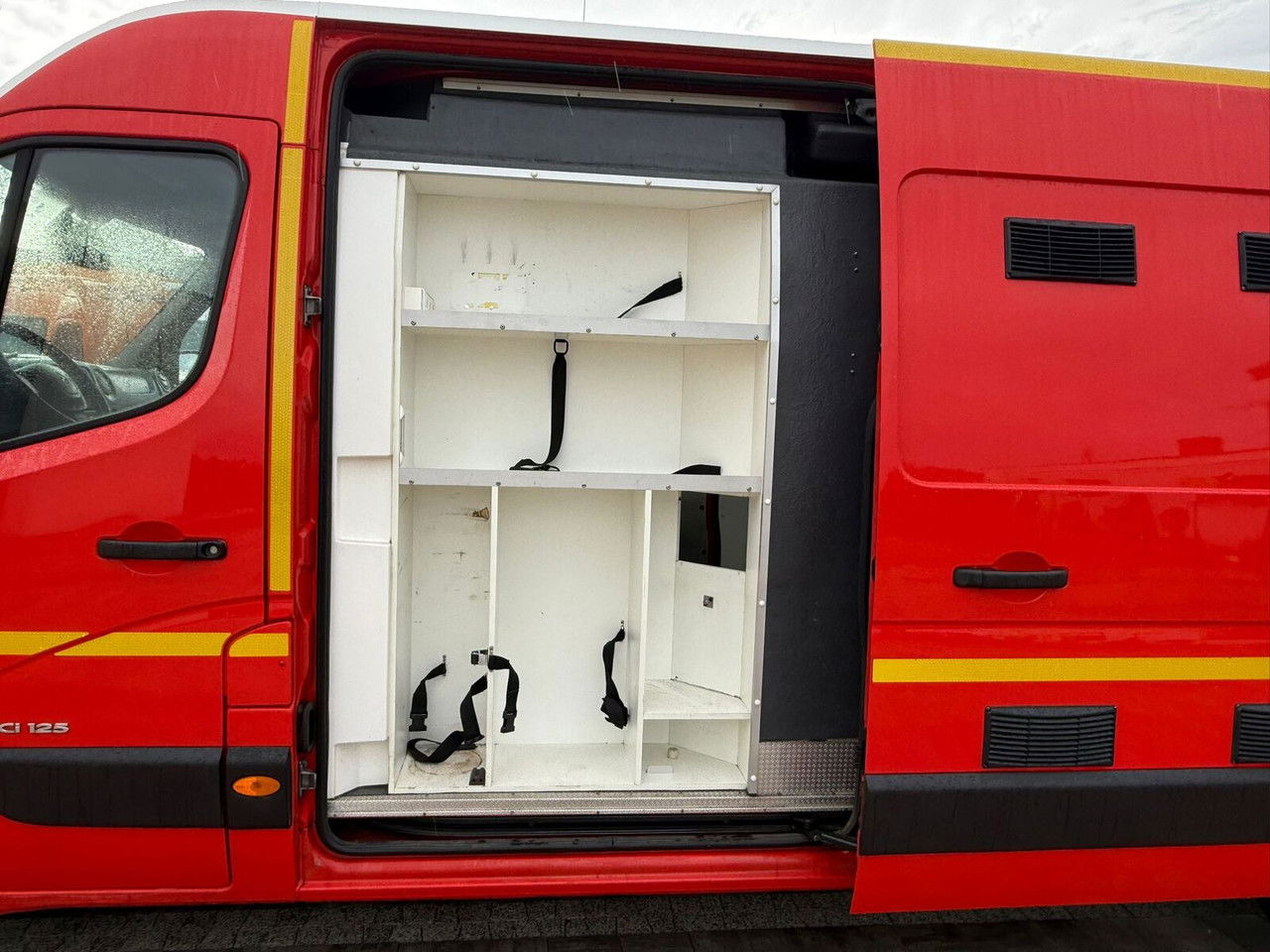 Машина скорой помощи Renault Master 2016 Rok Ambulans Karetka Pogotowie: фото 13