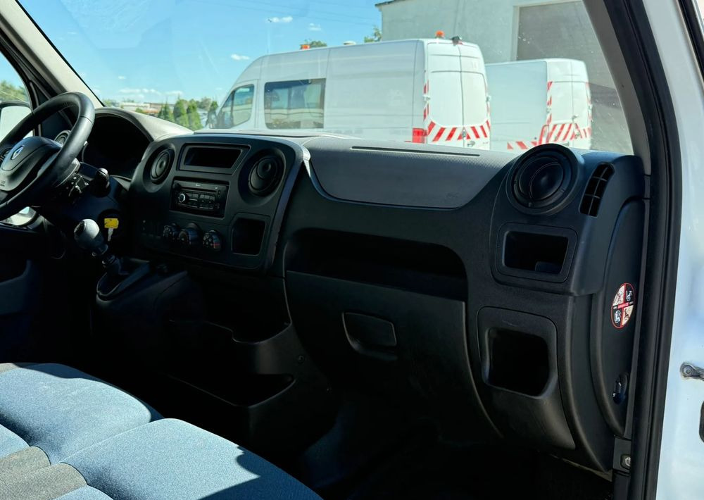 Грузопассажирский фургон Renault Master: фото 8