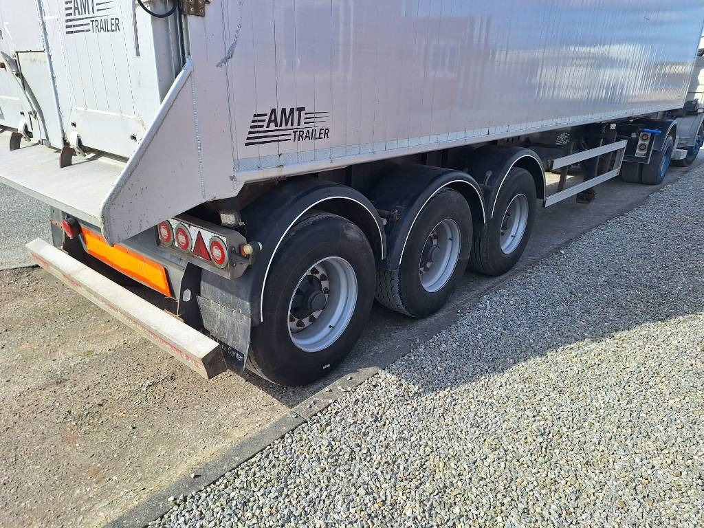 AMT TK320 3 akslet 55 m3 tiptrailer m. nedfældbar side - Самосвальный полуприцеп: фото 4 AMT TK320 3 akslet 55 m3 tiptrailer m. nedfældbar side - Самосвальный полуприцеп: фото 4