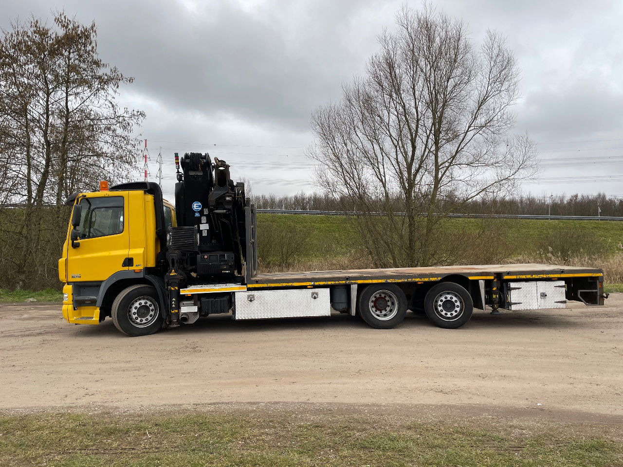 DAF 85.410 Met Effer 470 6s laadkraan ladekran loadercrane crane palfinger hiab - Автоманипулятор: фото 2 DAF 85.410 Met Effer 470 6s laadkraan ladekran loadercrane crane palfinger hiab - Автоманипулятор: фото 2