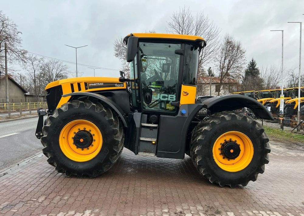 JCB Fastrac 4220 - Трактор: фото 2 JCB Fastrac 4220 - Трактор: фото 2