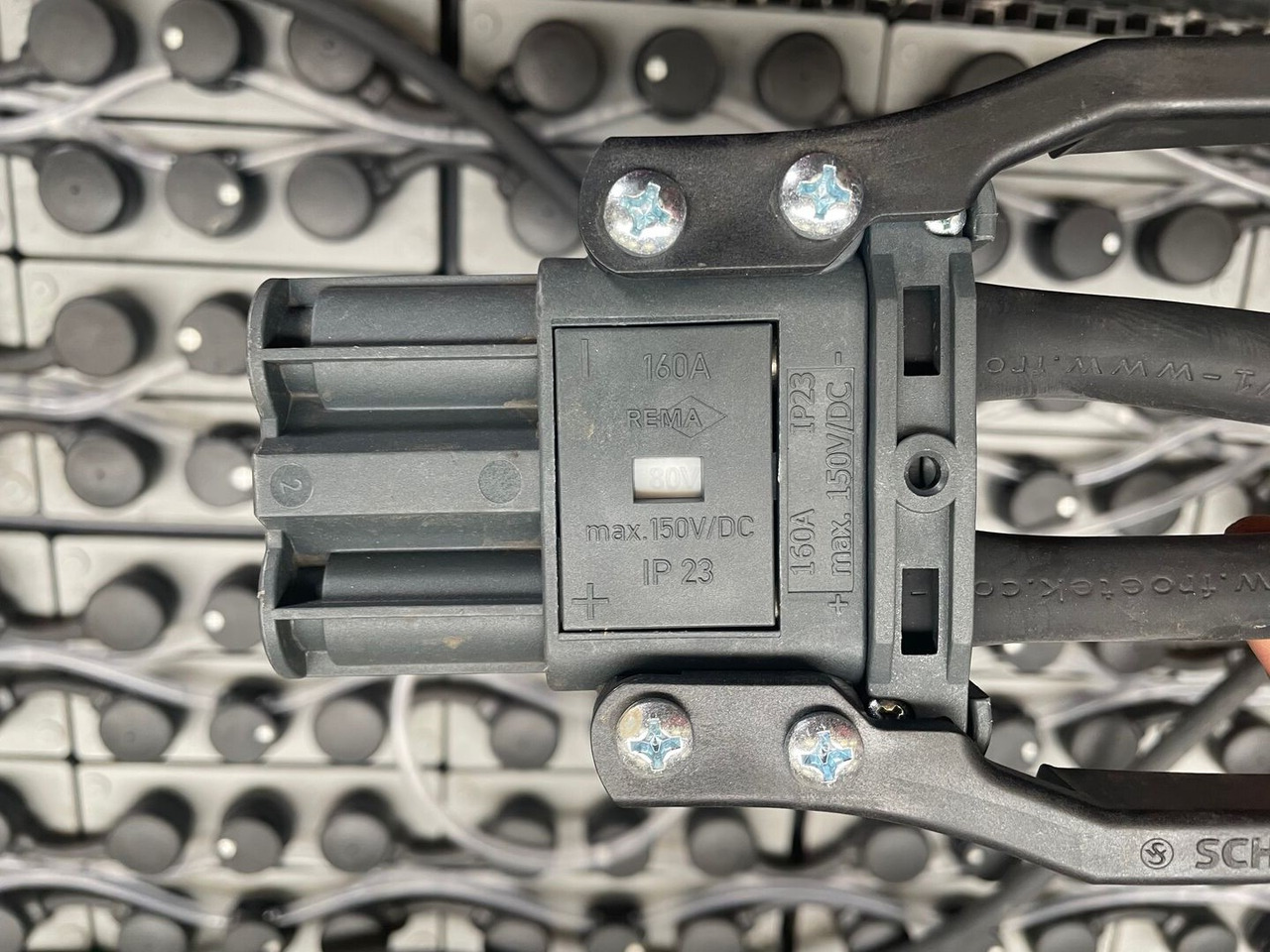 80 Volt I 3 EPzS 240 - Аккумулятор для Погрузочно-разгрузочной техники: фото 4 80 Volt I 3 EPzS 240 - Аккумулятор для Погрузочно-разгрузочной техники: фото 4