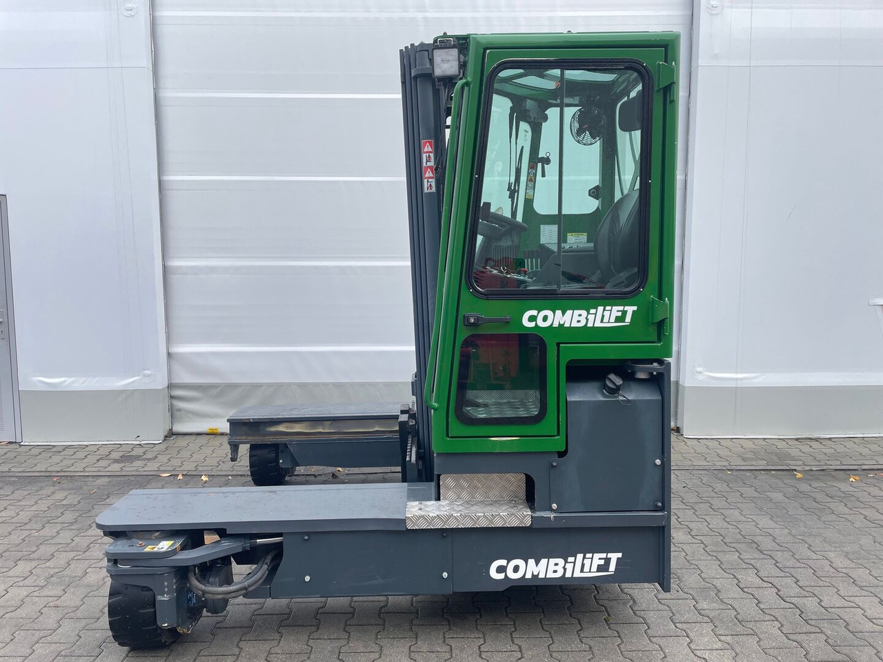 Combilift C4000 - Четырехсторонний погрузчик: фото 1 Combilift C4000 - Четырехсторонний погрузчик: фото 1
