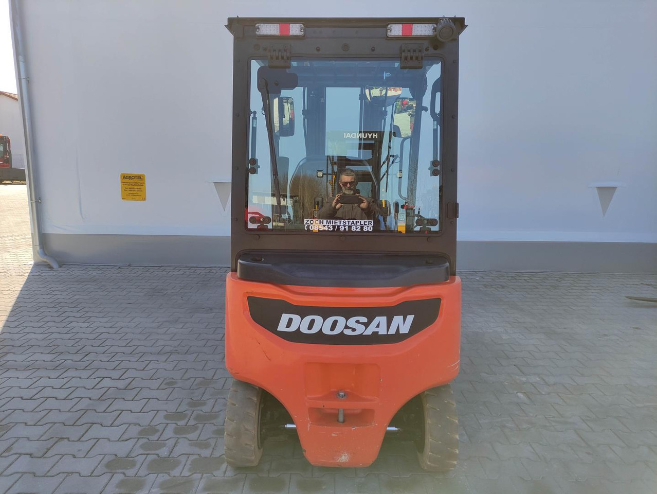 Doosan B20X-7 (Plus) - Электропогрузчик: фото 4 Doosan B20X-7 (Plus) - Электропогрузчик: фото 4