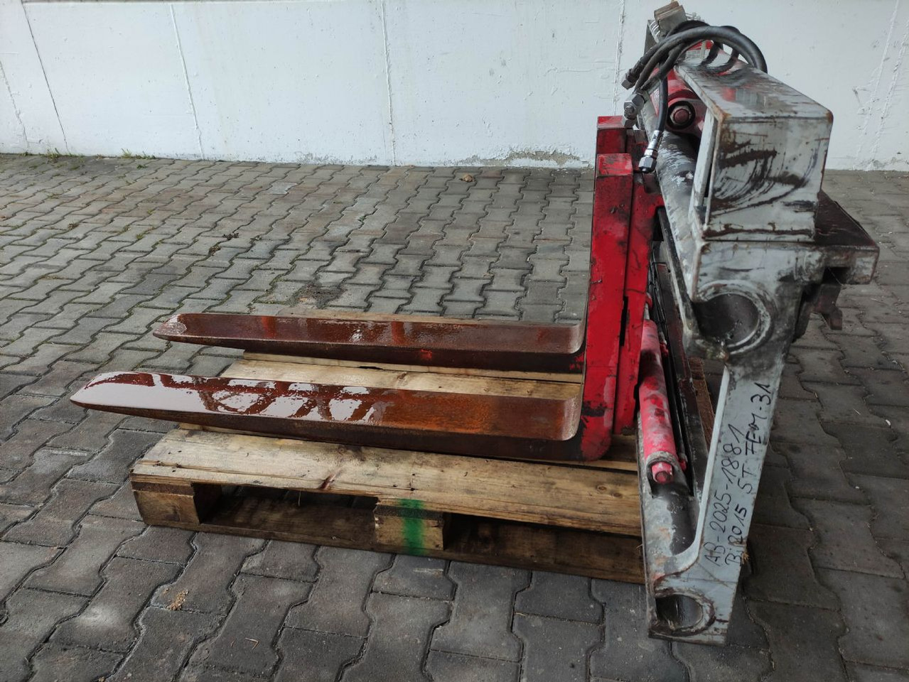 Durwen RZV45GS - Вилы: фото 4 Durwen RZV45GS - Вилы: фото 4