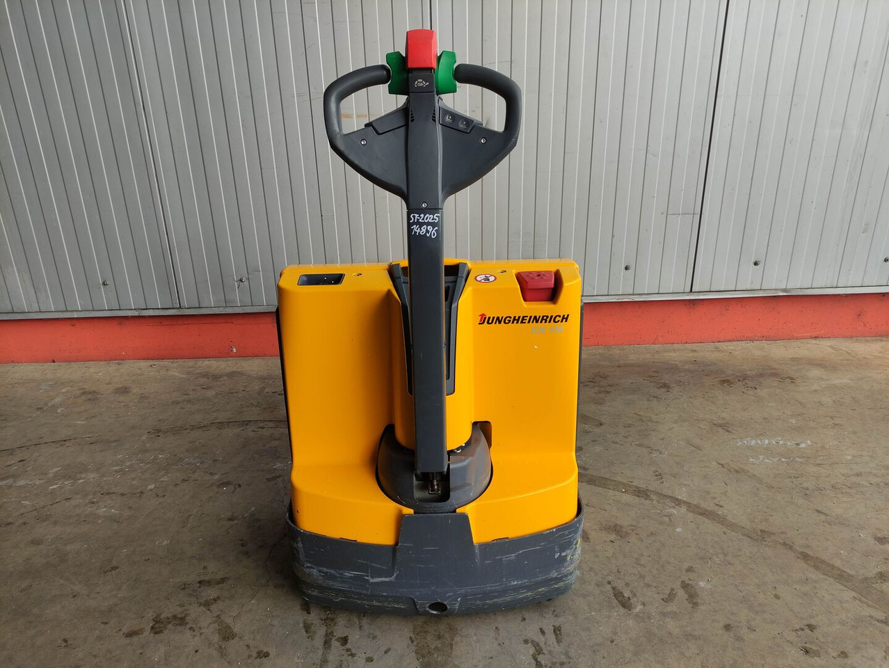 Jungheinrich EJE 116 - Тележка: фото 4 Jungheinrich EJE 116 - Тележка: фото 4