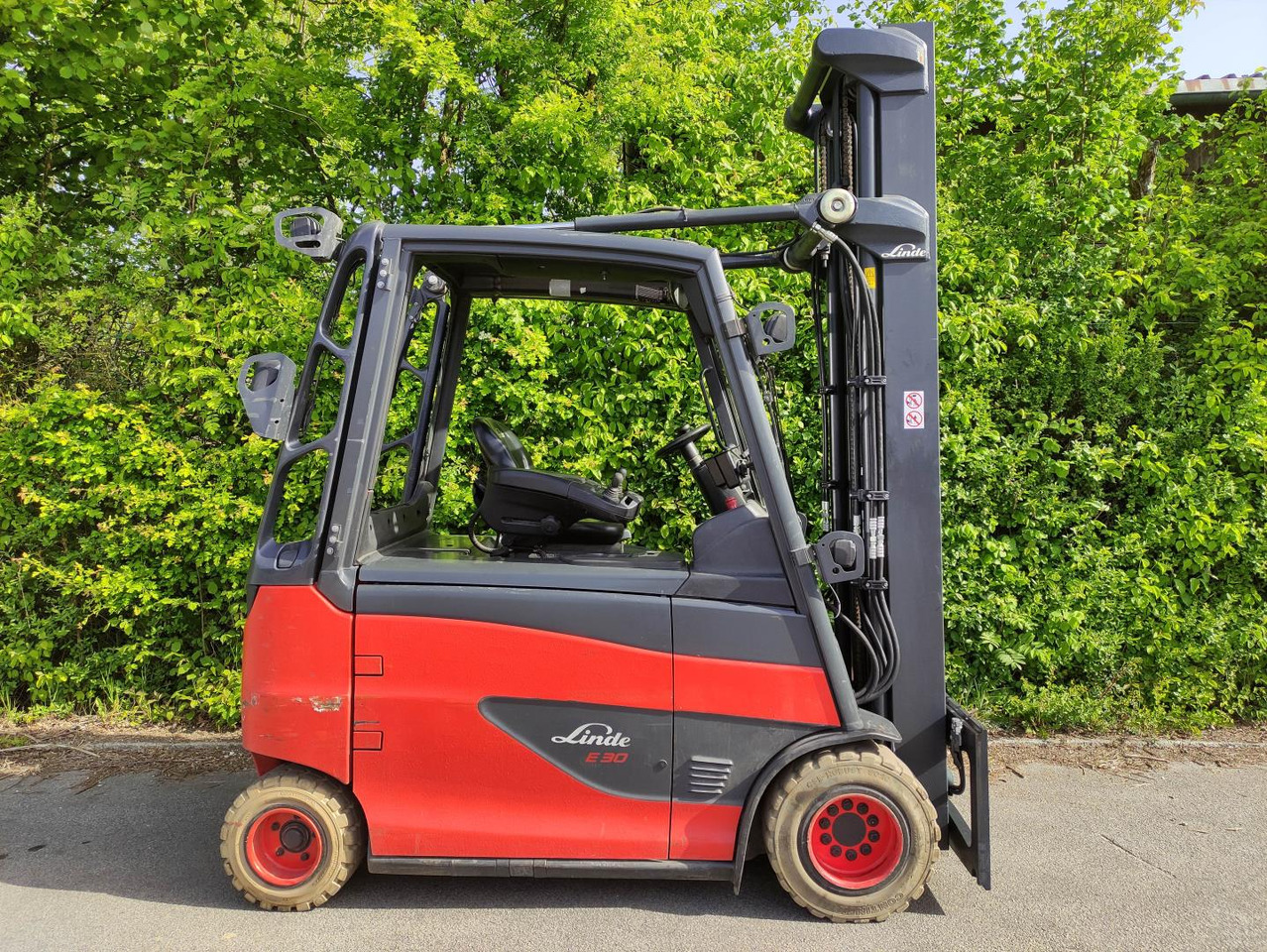 Linde E30HL-01/600-387 - Электропогрузчик: фото 2 Linde E30HL-01/600-387 - Электропогрузчик: фото 2