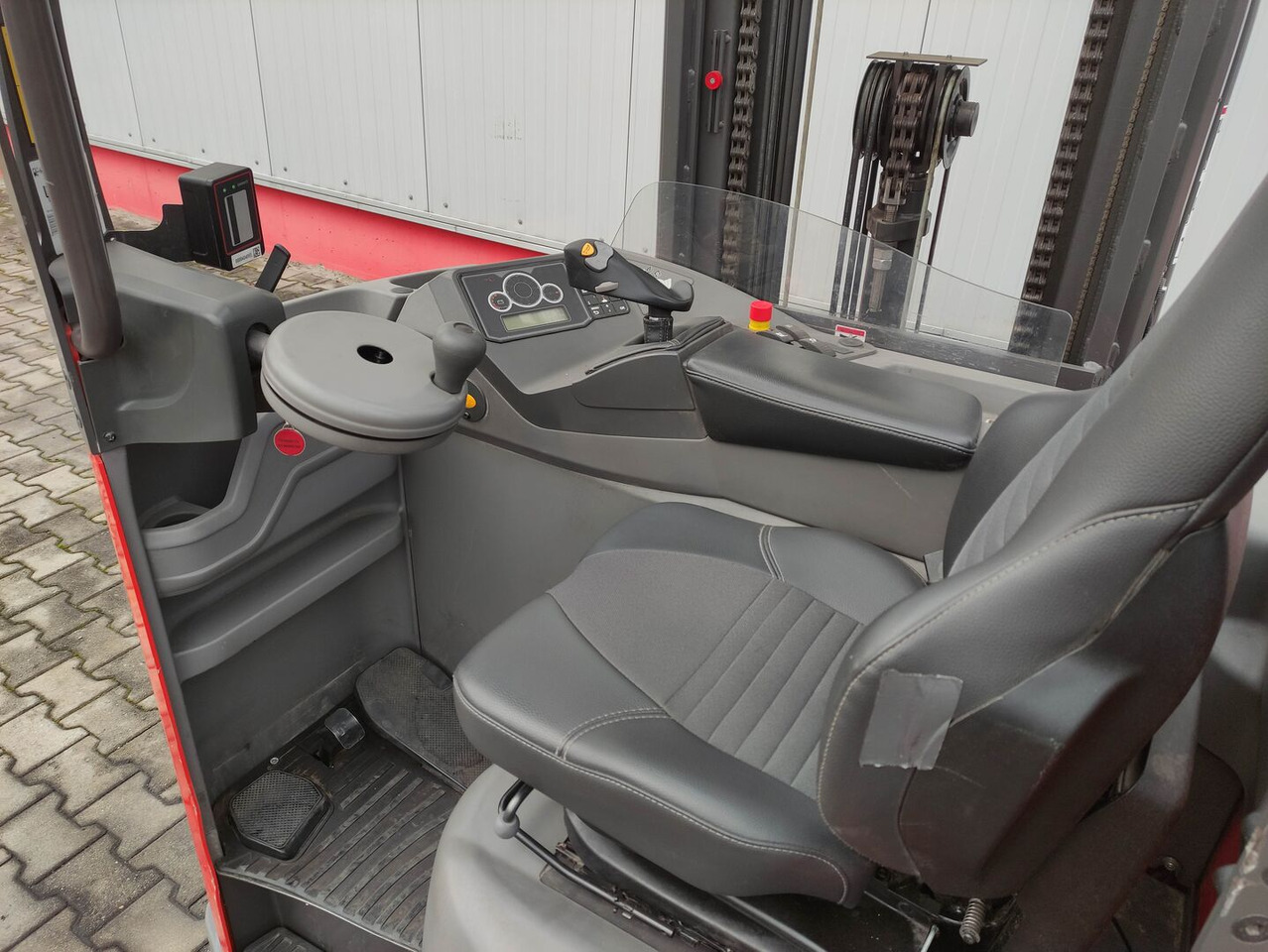 Linde R25F (UFW250TFVRF635) - Ричтрак: фото 5 Linde R25F (UFW250TFVRF635) - Ричтрак: фото 5