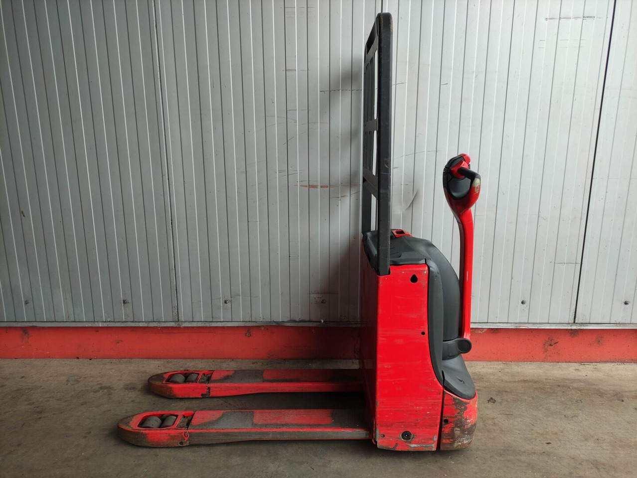 Linde T16-1152 - Тележка: фото 1 Linde T16-1152 - Тележка: фото 1