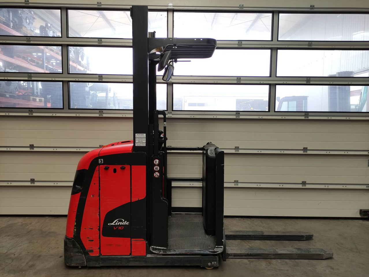 Linde V10-02 - Сборщик заказов: фото 2 Linde V10-02 - Сборщик заказов: фото 2