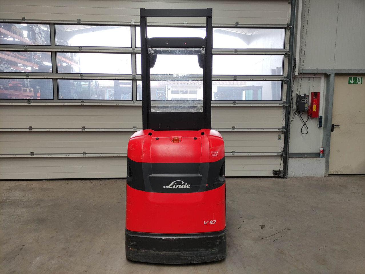 Linde V10-02 - Сборщик заказов: фото 4 Linde V10-02 - Сборщик заказов: фото 4