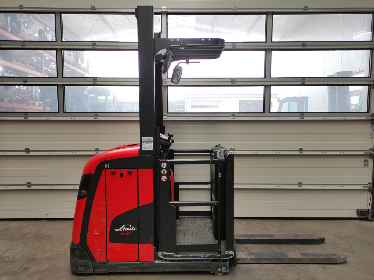 Linde V10-02 - Сборщик заказов: фото 2 Linde V10-02 - Сборщик заказов: фото 2