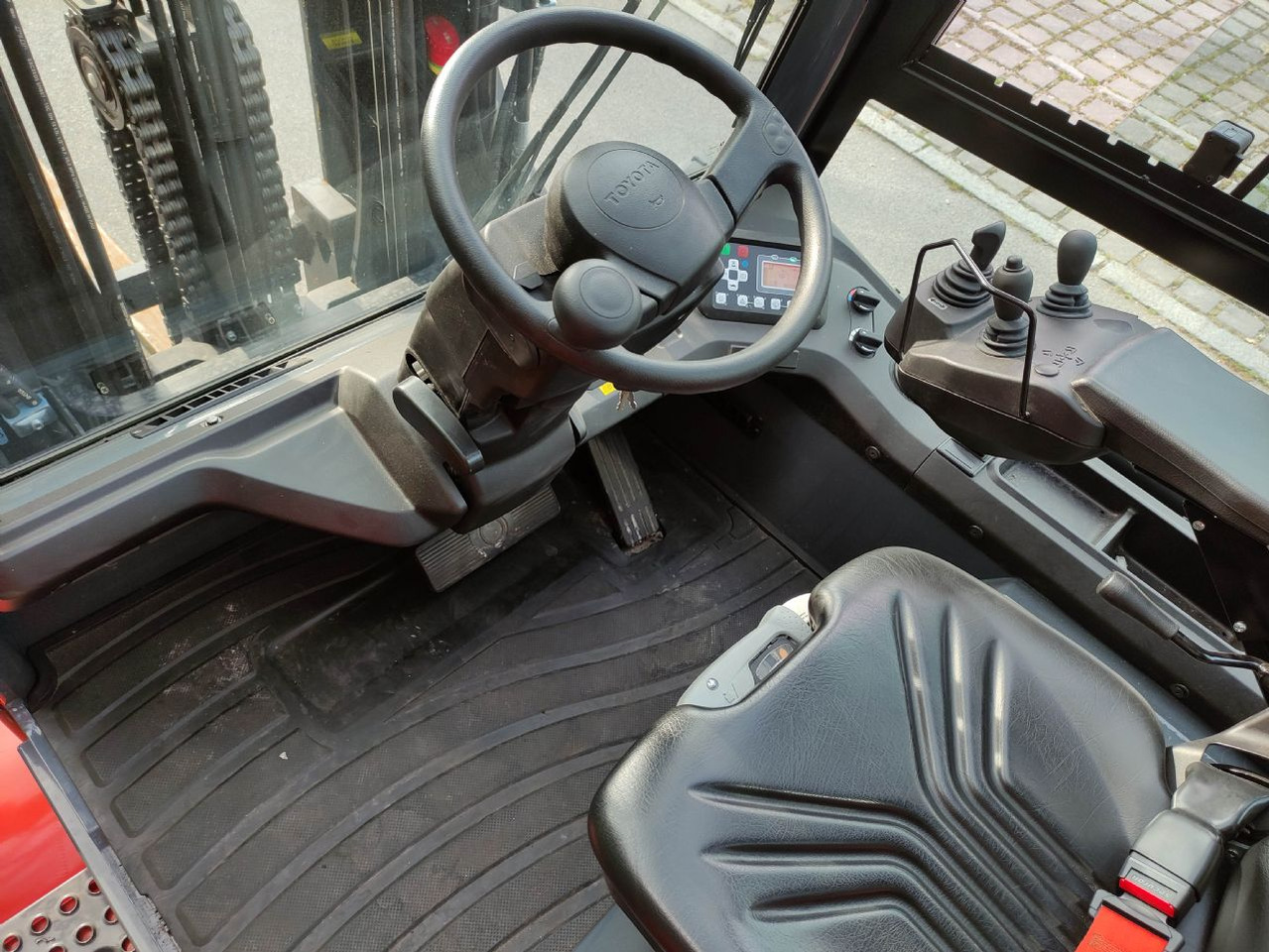 Toyota 9FBH80T900 - Электропогрузчик: фото 5 Toyota 9FBH80T900 - Электропогрузчик: фото 5