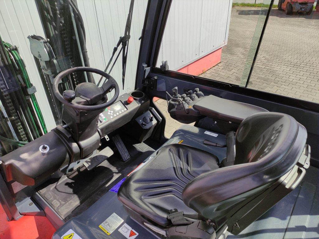 Toyota Traigo 80-8FBMT45 - Электропогрузчик: фото 5 Toyota Traigo 80-8FBMT45 - Электропогрузчик: фото 5