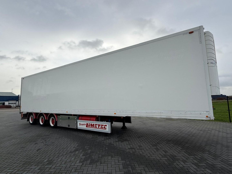 Limetec PPU342 MEGA, ZIJDEUREN, WEINIG UREN, STUURAS, TOPSTAAT. - Полуприцеп-рефрижератор: фото 5 Limetec PPU342 MEGA, ZIJDEUREN, WEINIG UREN, STUURAS, TOPSTAAT. - Полуприцеп-рефрижератор: фото 5