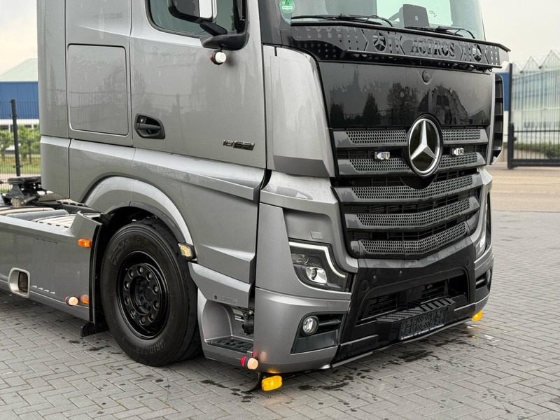Mercedes-Benz 1863.630 SHOWTRUCK, VOLLUCHT, L PAKKET, HYDRAULIEK, TOPSTAAT. - Тягач: фото 3 Mercedes-Benz 1863.630 SHOWTRUCK, VOLLUCHT, L PAKKET, HYDRAULIEK, TOPSTAAT. - Тягач: фото 3