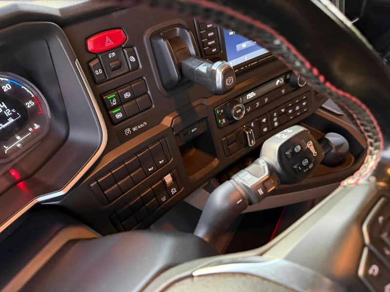 Тягач Scania S580 V8 NGS VOLLUCHT, KING OF THE ROAD, HYDRAULIEK, LEER, ALCOA.: фото 16 Тягач Scania S580 V8 NGS VOLLUCHT, KING OF THE ROAD, HYDRAULIEK, LEER, ALCOA.: фото 16