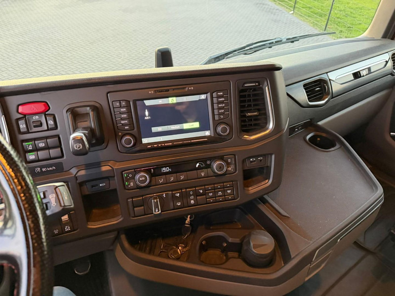 Тягач Scania S580 V8 NGS VOLLUCHT, KING OF THE ROAD, HYDRAULIEK, LEER, ALCOA.: фото 18 Тягач Scania S580 V8 NGS VOLLUCHT, KING OF THE ROAD, HYDRAULIEK, LEER, ALCOA.: фото 18