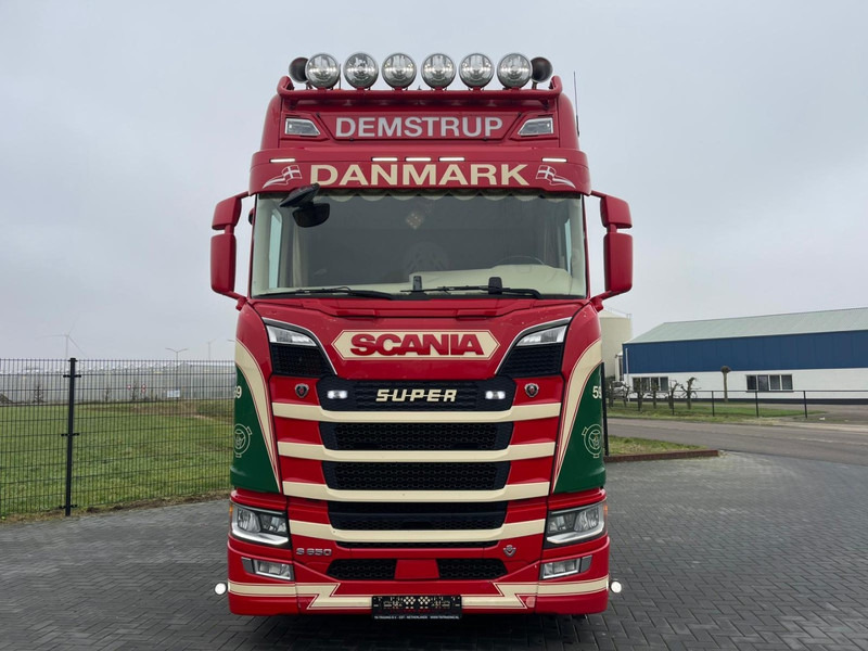 Scania S650 V8 NGS SHOW TRUCK, FULL AIR, RETARDER, PTO/HYDRAULIC! - Тягач: фото 3 Scania S650 V8 NGS SHOW TRUCK, FULL AIR, RETARDER, PTO/HYDRAULIC! - Тягач: фото 3