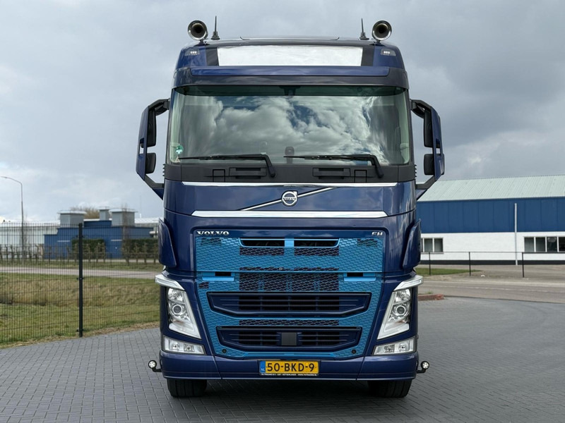 Volvo FH 13.500 DYNAMIC STEERING, DUAL CLUTCH, ACC, 3X CAMERA, ACC. - Грузовик-контейнеровоз/ Сменный кузов: фото 3 Volvo FH 13.500 DYNAMIC STEERING, DUAL CLUTCH, ACC, 3X CAMERA, ACC. - Грузовик-контейнеровоз/ Сменный кузов: фото 3