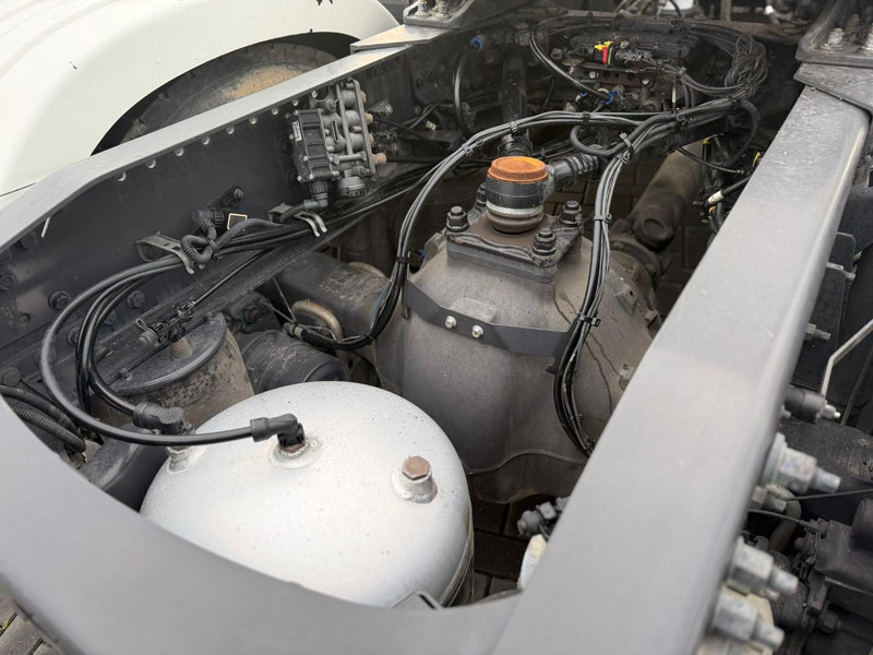 Самосвал Volvo FH16.650XL VOLLUCHT, RETARDER, HYDRAULIEK, LEER, PARK COOL.: фото 10 Самосвал Volvo FH16.650XL VOLLUCHT, RETARDER, HYDRAULIEK, LEER, PARK COOL.: фото 10