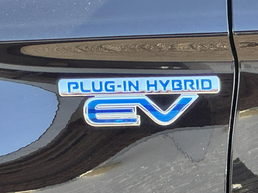 Mitsubishi Outlander-2.0 PHEV instyle+ Adaptive cruis control Climate control Leder Stoel-/ stuurverwarming - Внедорожник: фото 4 Mitsubishi Outlander-2.0 PHEV instyle+ Adaptive cruis control Climate control Leder Stoel-/ stuurverwarming - Внедорожник: фото 4