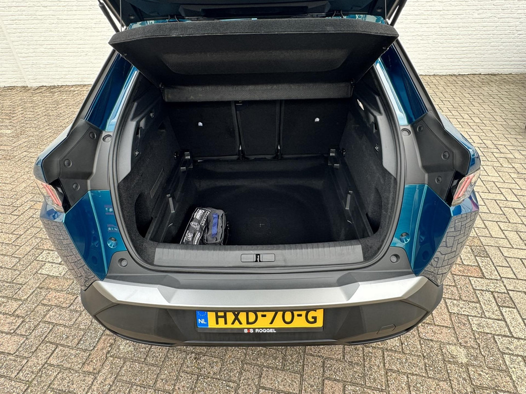 Внедорожник Peugeot 3008-1.2 Hybrid 136 Allure Automaat Cruise control Climate control Digitaal dashboard Achteruitrijcamera Apple Android: фото 11