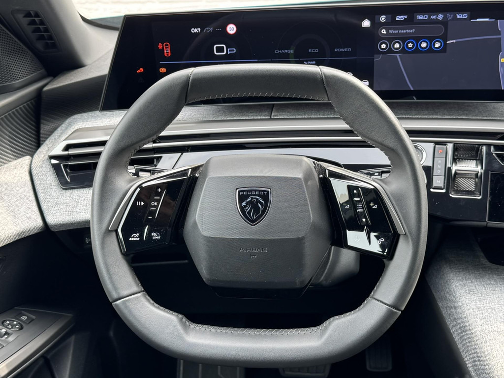 Внедорожник Peugeot 3008-1.2 Hybrid 136 Allure Automaat Cruise control Climate control Digitaal dashboard Achteruitrijcamera Apple Android: фото 17