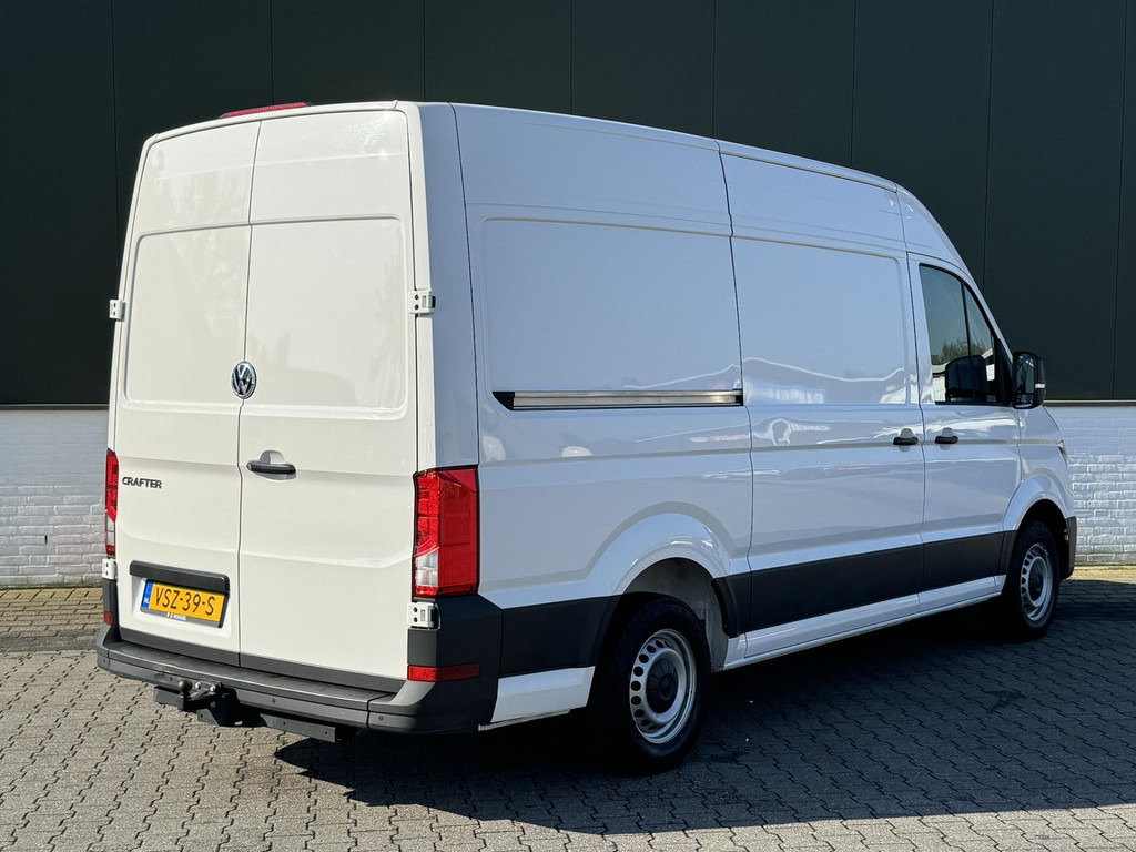 Volkswagen Crafter-30 2.0 TDI L3H3 Highline 4S banden Trekhaak Carplay Pdc v+a Cruise DAB - Цельнометаллический фургон: фото 2 Volkswagen Crafter-30 2.0 TDI L3H3 Highline 4S banden Trekhaak Carplay Pdc v+a Cruise DAB - Цельнометаллический фургон: фото 2