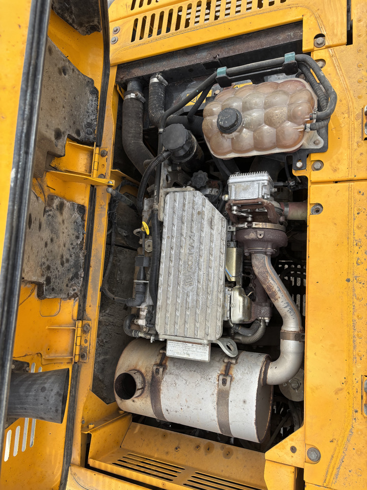 Гусеничный экскаватор JCB JS220LC: фото 8 Гусеничный экскаватор JCB JS220LC: фото 8