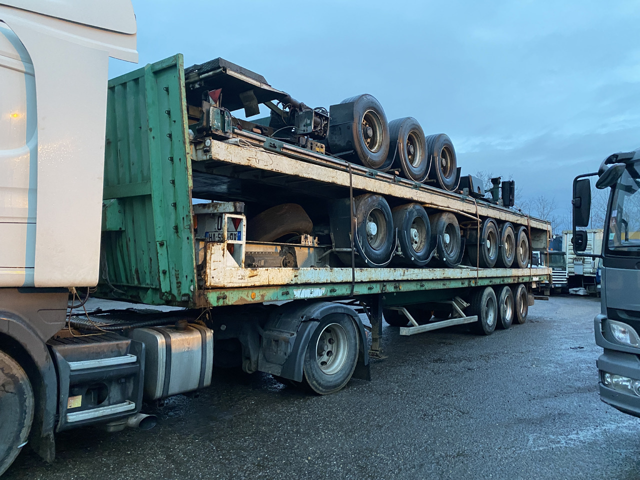 FRUEHAUF Plateau - Полуприцеп бортовой/ Платформа: фото 1 FRUEHAUF Plateau - Полуприцеп бортовой/ Платформа: фото 1