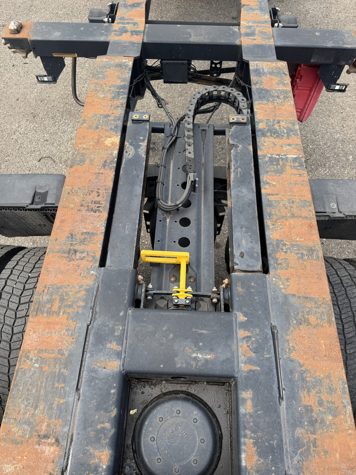 Полуприцеп-контейнеровоз/ Сменный кузов для транспортировки контейнеров Krone: фото 10