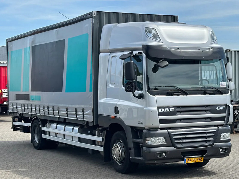 DAF CF 85.360 4x2 BDF / Full Air / Laadklep / Schuifzeil / Euro 5 - Грузовик-контейнеровоз/ Сменный кузов: фото 2 DAF CF 85.360 4x2 BDF / Full Air / Laadklep / Schuifzeil / Euro 5 - Грузовик-контейнеровоз/ Сменный кузов: фото 2