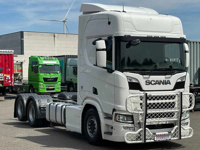Scania R660 V8 6x4 or 6x2 Chassis with Lift-Axle / Retarder / Wb 4.75 / Full Air - Грузовик-шасси: фото 2 Scania R660 V8 6x4 or 6x2 Chassis with Lift-Axle / Retarder / Wb 4.75 / Full Air - Грузовик-шасси: фото 2
