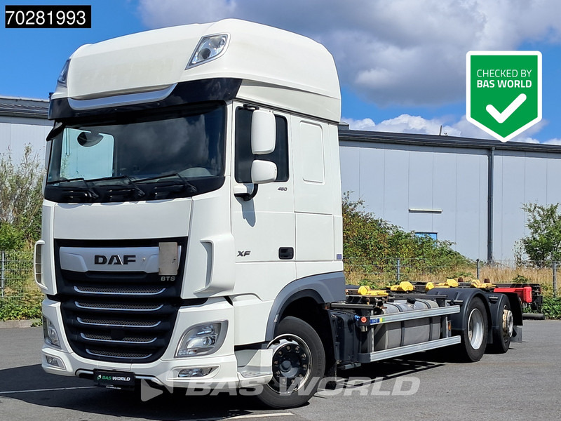 DAF XF 480 6X2 SSC Retarder 2xTanks Lift-Lenkachse ACC Euro 6 - Грузовик-контейнеровоз/ Сменный кузов: фото 1 DAF XF 480 6X2 SSC Retarder 2xTanks Lift-Lenkachse ACC Euro 6 - Грузовик-контейнеровоз/ Сменный кузов: фото 1
