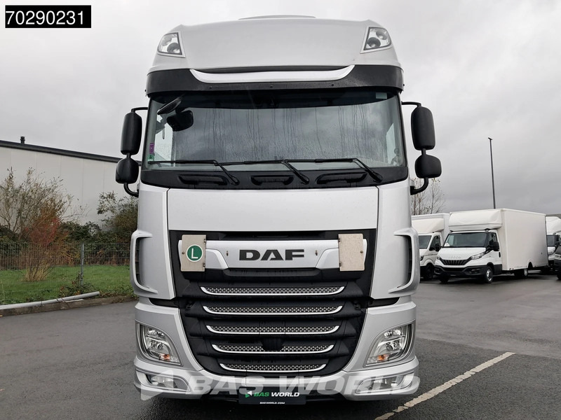 DAF XF 480 4X2 SSC Retarder Mega 2xTanks ACC LED Standklima Euro 6 - Тягач: фото 3 DAF XF 480 4X2 SSC Retarder Mega 2xTanks ACC LED Standklima Euro 6 - Тягач: фото 3