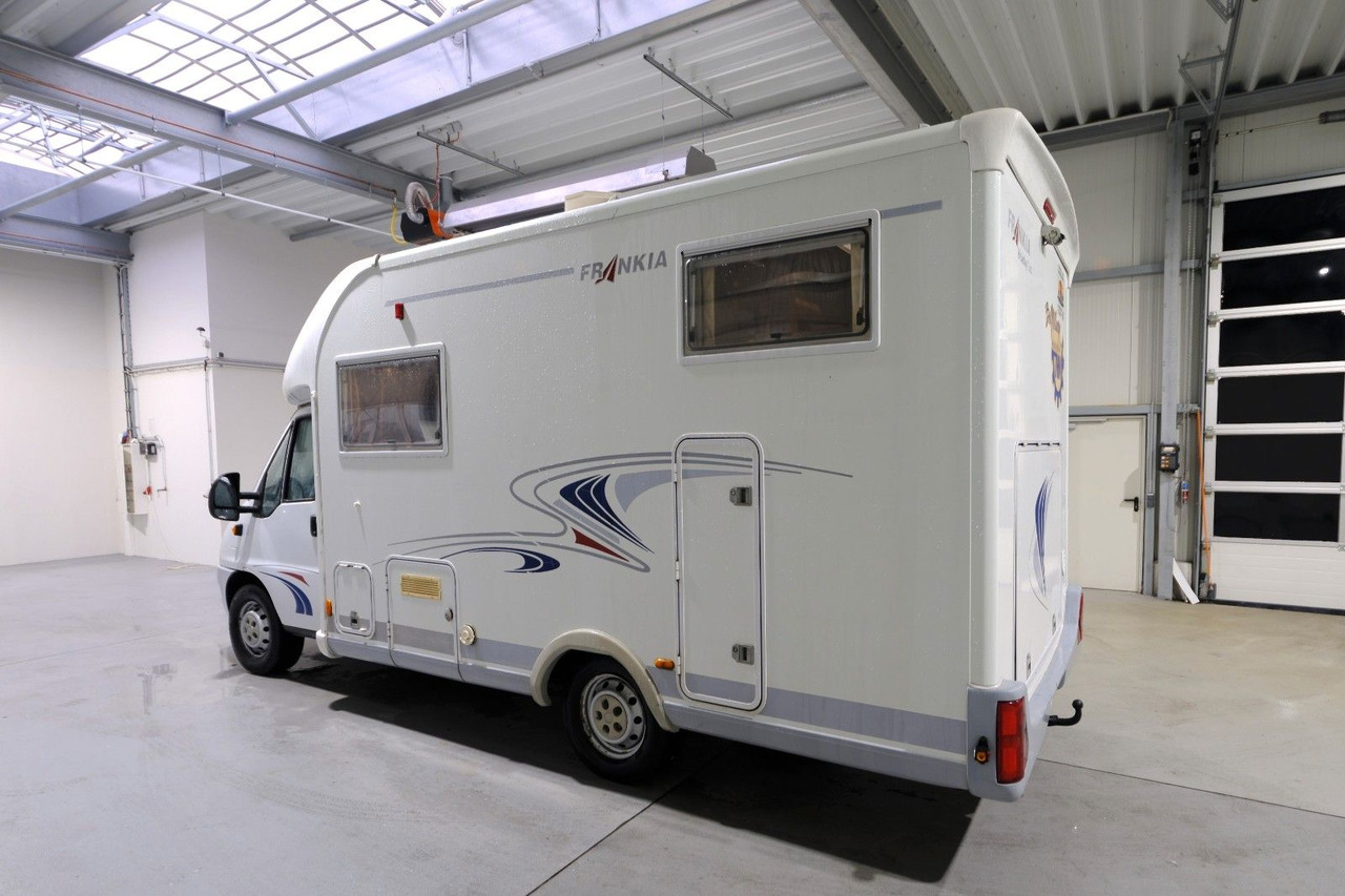 Frankia T 650 BD/Festbett/Garage/Solar/Markise Frankia T 650 BD/Festbett/Garage/Solar/Markise - Полуинтегрированный автодом: фото 4 Frankia T 650 BD/Festbett/Garage/Solar/Markise Frankia T 650 BD/Festbett/Garage/Solar/Markise - Полуинтегрированный автодом: фото 4