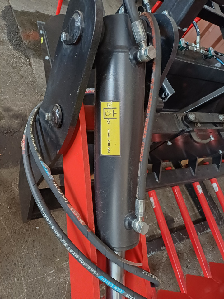 Stekro Ballenschneider Euro-Aufnahme (22307) - Техника для силоса: фото 3 Stekro Ballenschneider Euro-Aufnahme (22307) - Техника для силоса: фото 3