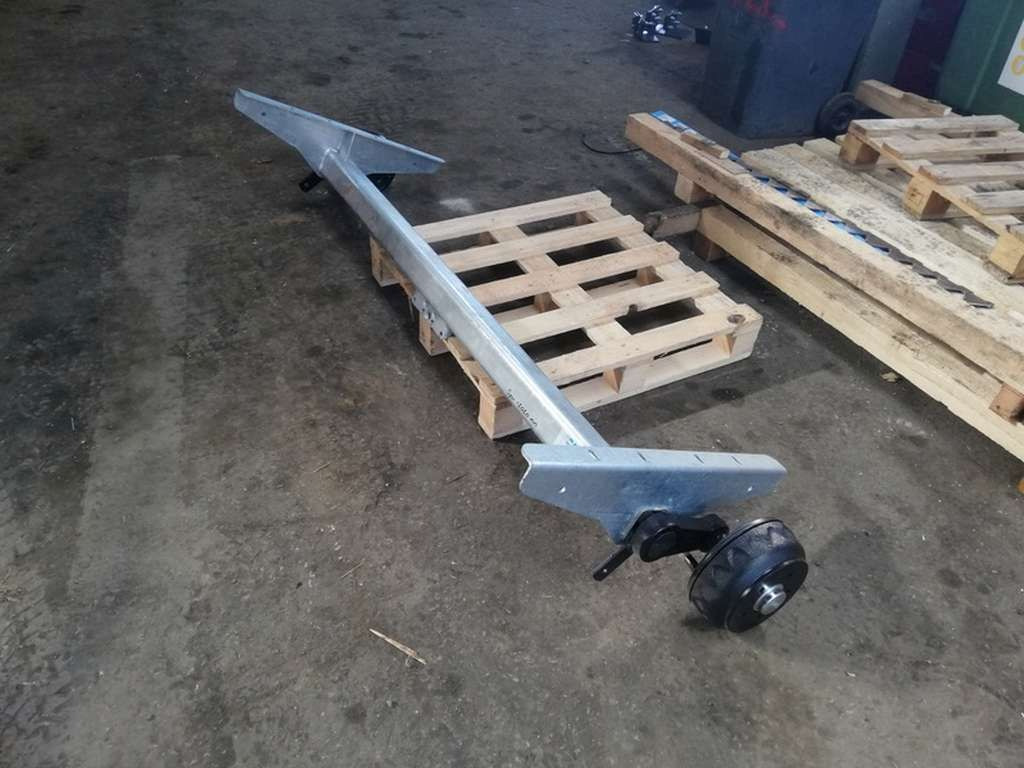 Новый Детали тормозной системы для Прицепов для легкового автомобиля WM Meyer gefederte Bremsaches mit 2002mm Spur (14279): фото 1