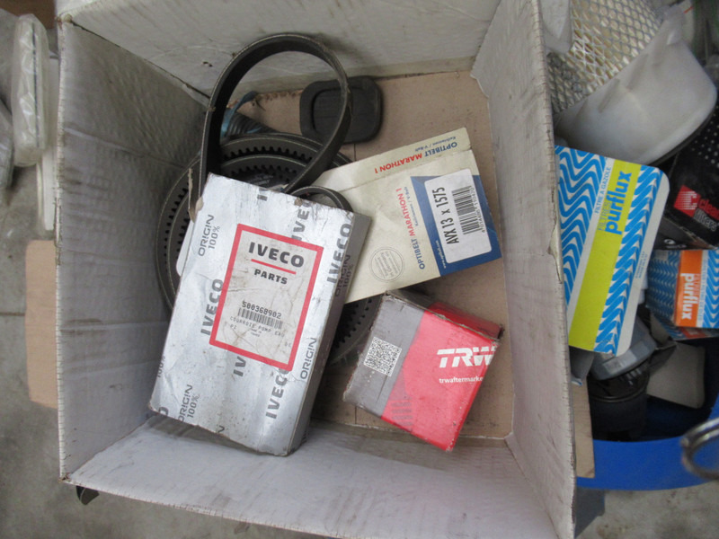 Diversen Partij filters: o.a brandstof, interieur, lucht & oliefilters - Топливный фильтр для Фургонов: фото 5 Diversen Partij filters: o.a brandstof, interieur, lucht & oliefilters - Топливный фильтр для Фургонов: фото 5