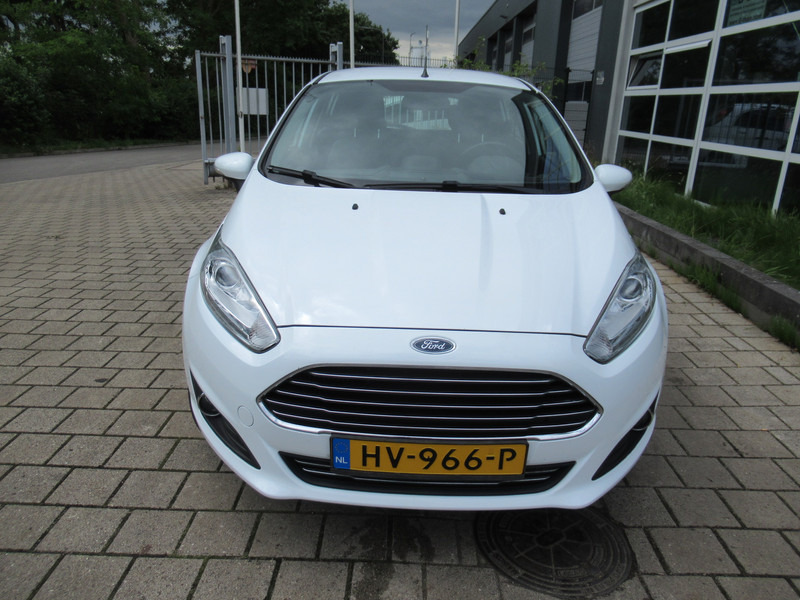 Ford Fiesta 1.0 EcoBoost 74KW Titanium 5-deurs - Хэтчбек: фото 4 Ford Fiesta 1.0 EcoBoost 74KW Titanium 5-deurs - Хэтчбек: фото 4