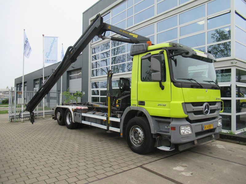 Mercedes-Benz Actros 2532 LTNLA 6X2 Hooklift + Crane, Haak - Kraan - Крюковой мультилифт, Автоманипулятор: фото 3 Mercedes-Benz Actros 2532 LTNLA 6X2 Hooklift + Crane, Haak - Kraan - Крюковой мультилифт, Автоманипулятор: фото 3